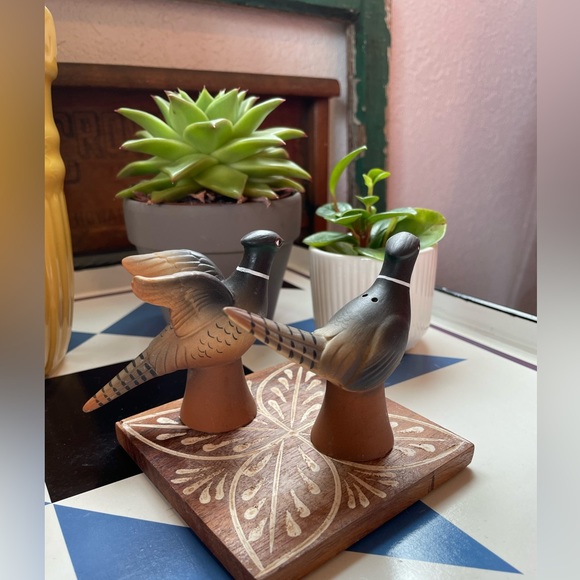 Pottery Barn Pheasant Salt and Pepper Shakers - Picture 8 of 9